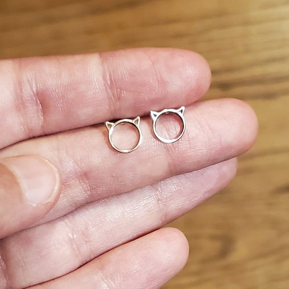 NWOT 925 Sterling Silver Cat Stud Earrings - Picture 3 of 5